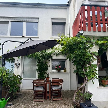 Apartment Am Rotweinwanderweg バート・ノイェンアール・アールヴァイラー エクステリア 写真