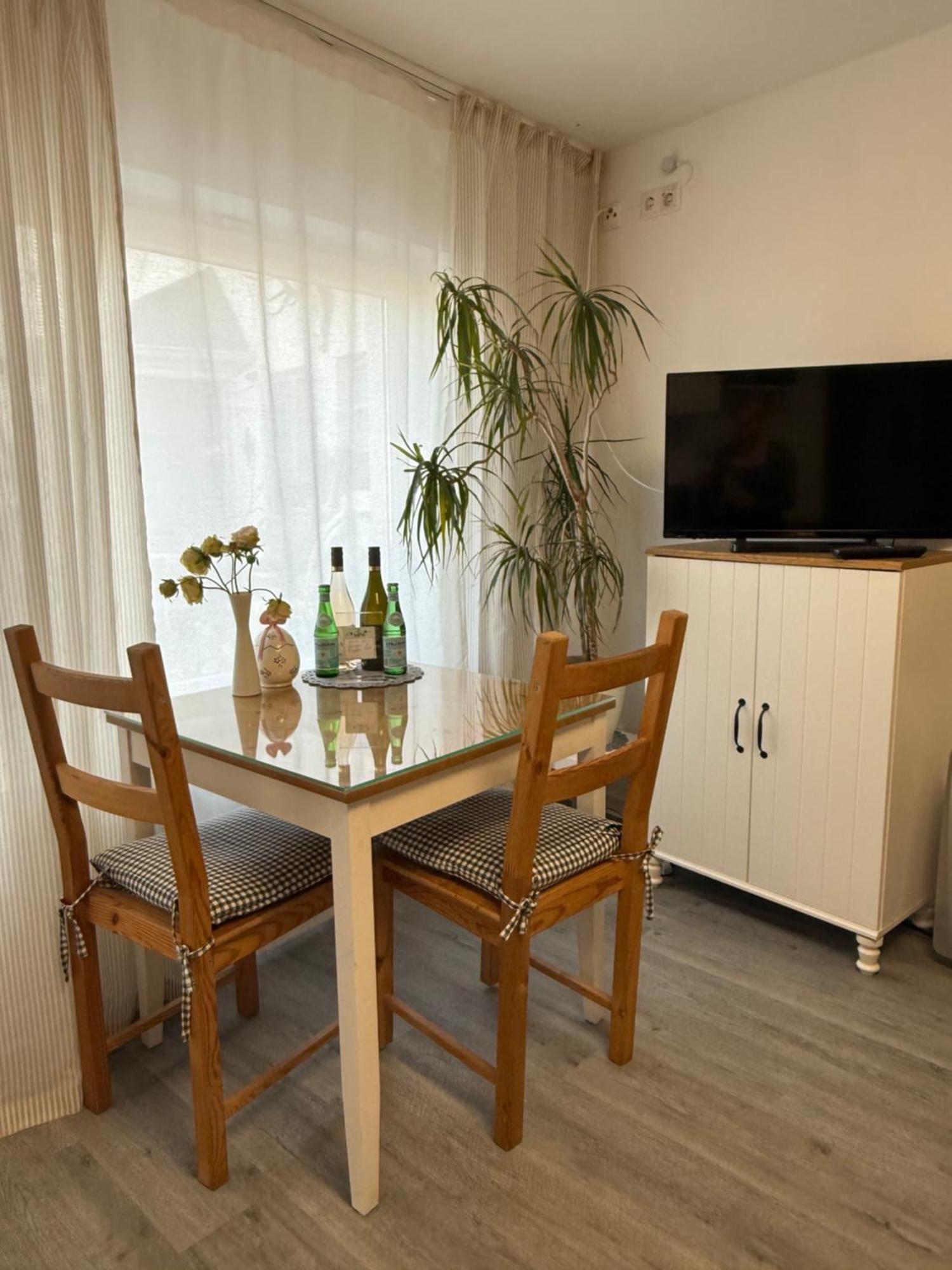 Apartment Am Rotweinwanderweg バート・ノイェンアール・アールヴァイラー エクステリア 写真